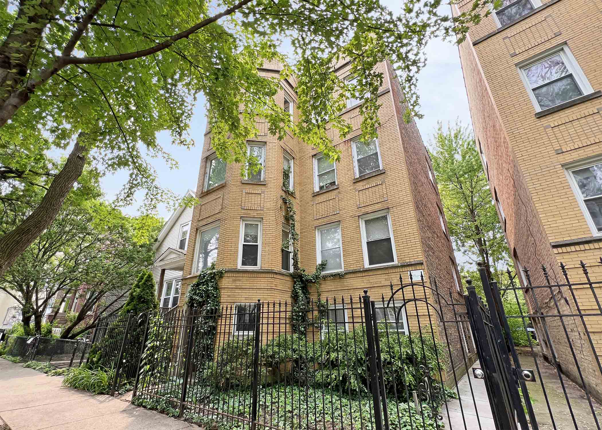 1930 North Richmond Street - 3