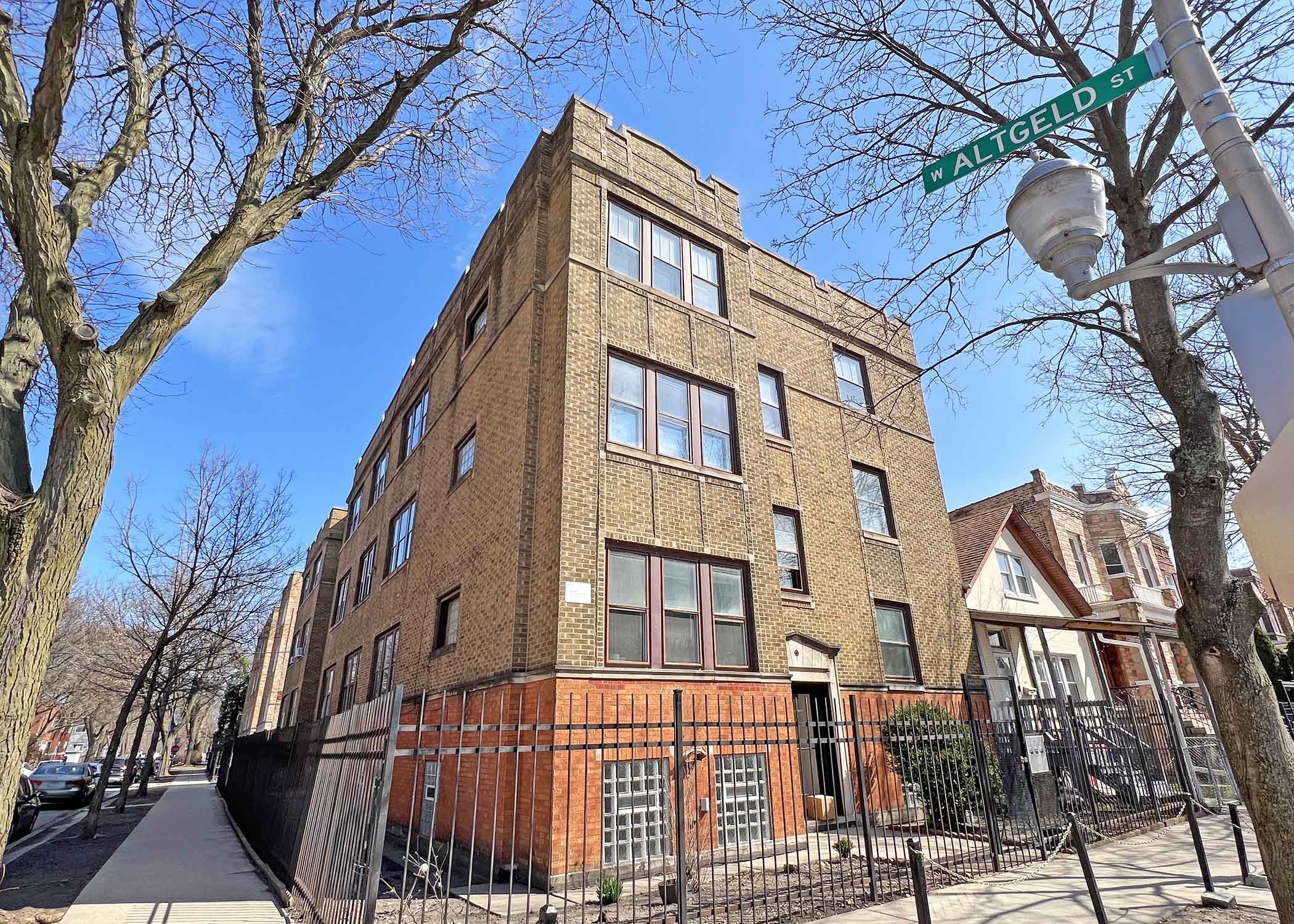 2455 N. Ridgeway - 2F
