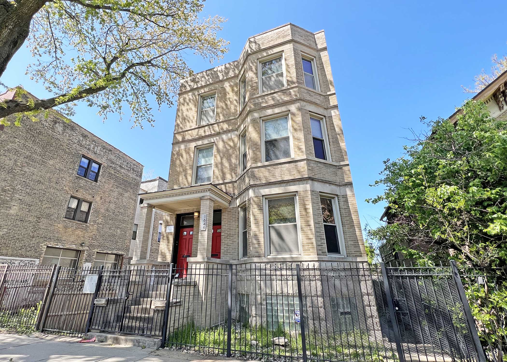 Property main image