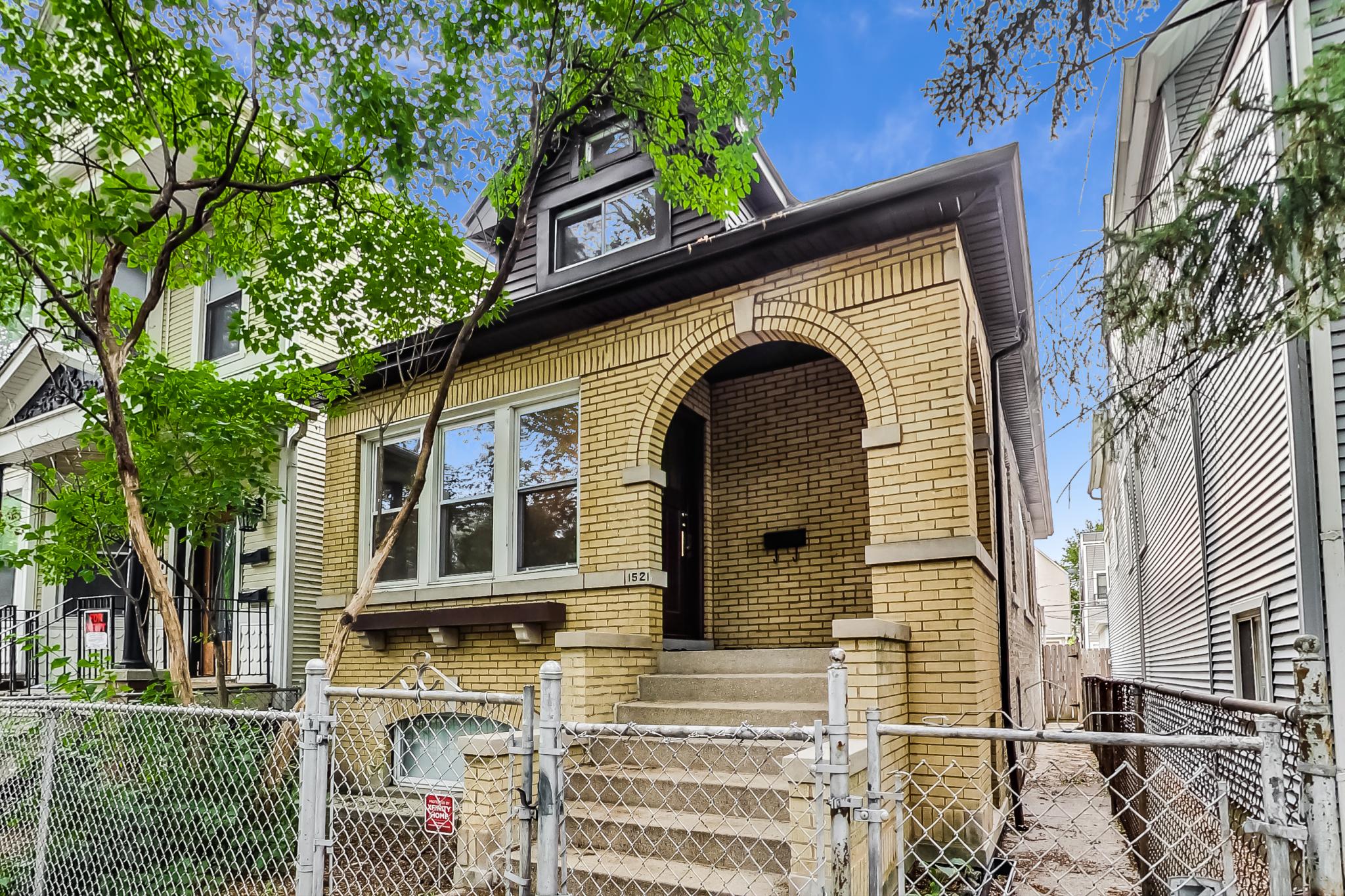 1521 West Nelson Street - 1