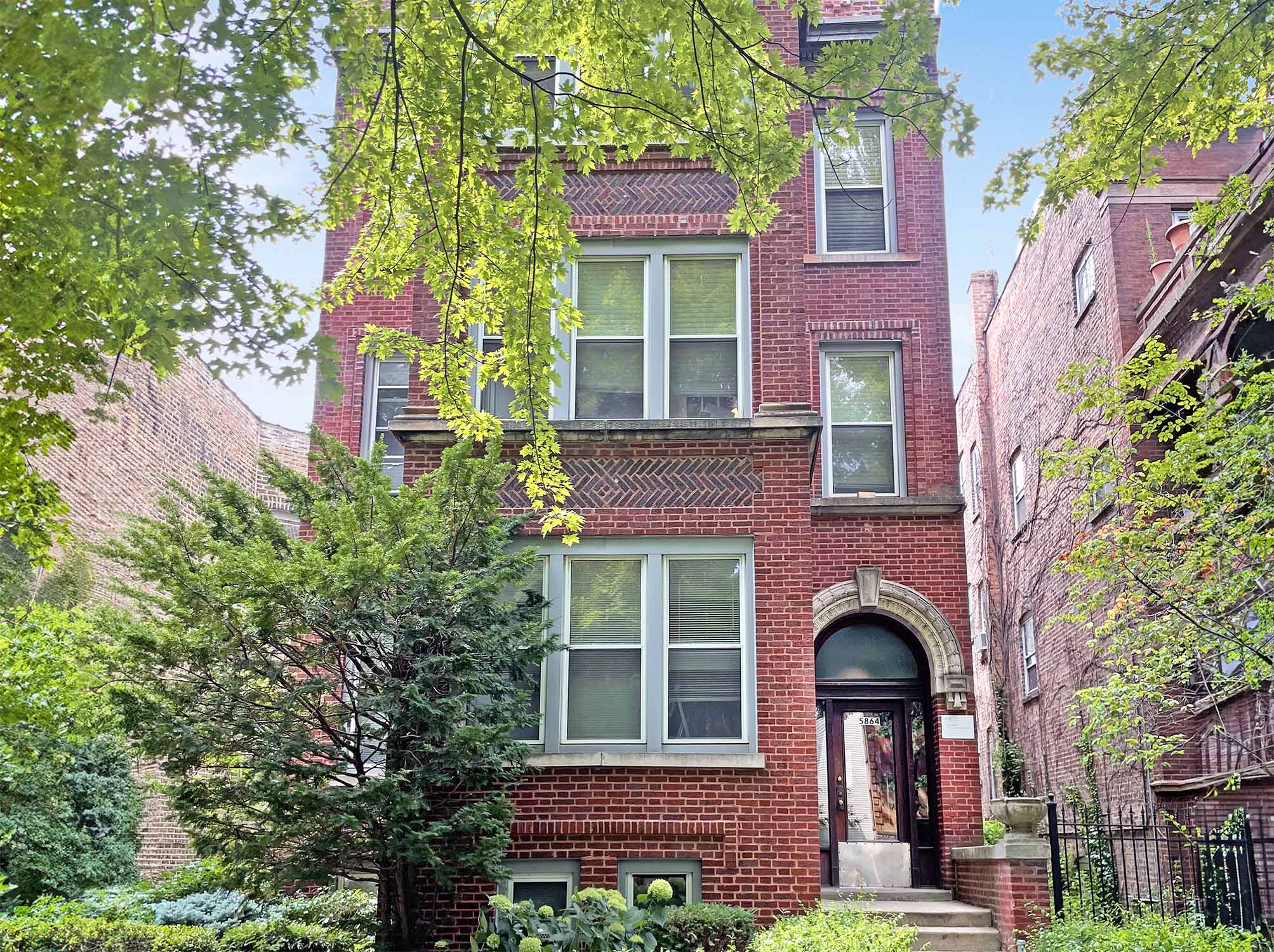 5864 North Magnolia Avenue - 1