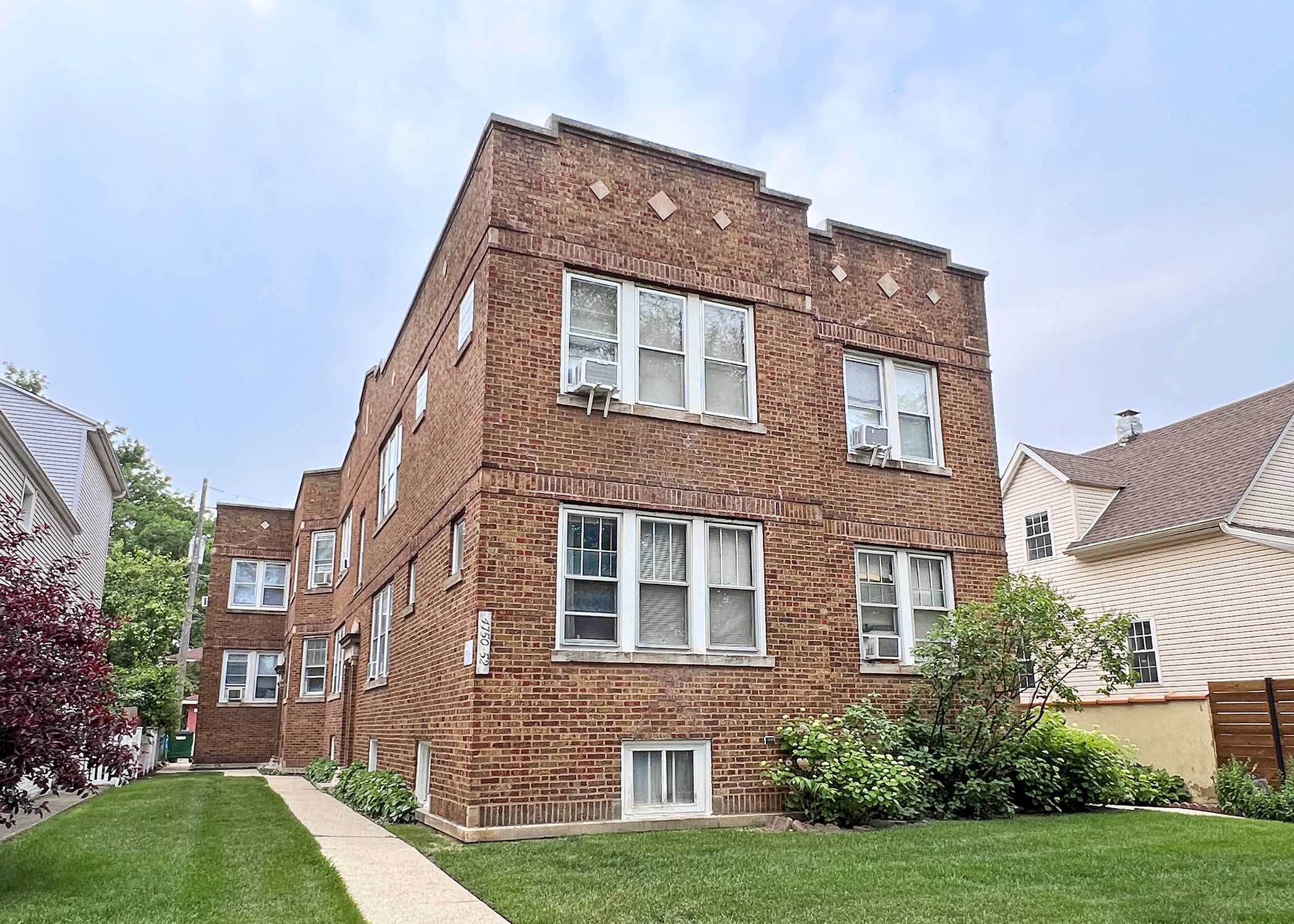 4752 North Lotus Avenue - 1W