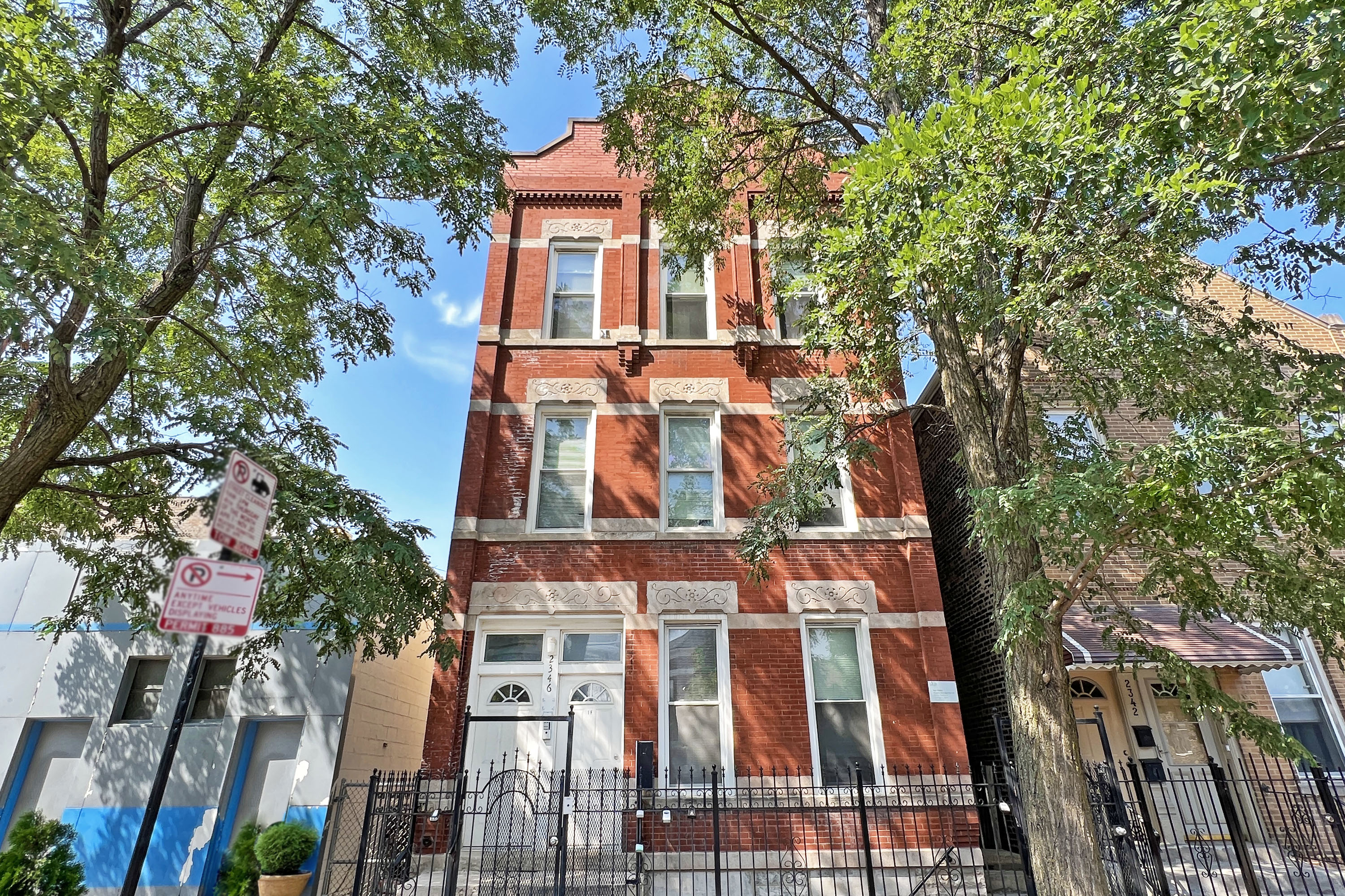 2346 W. 19th St. - 2R