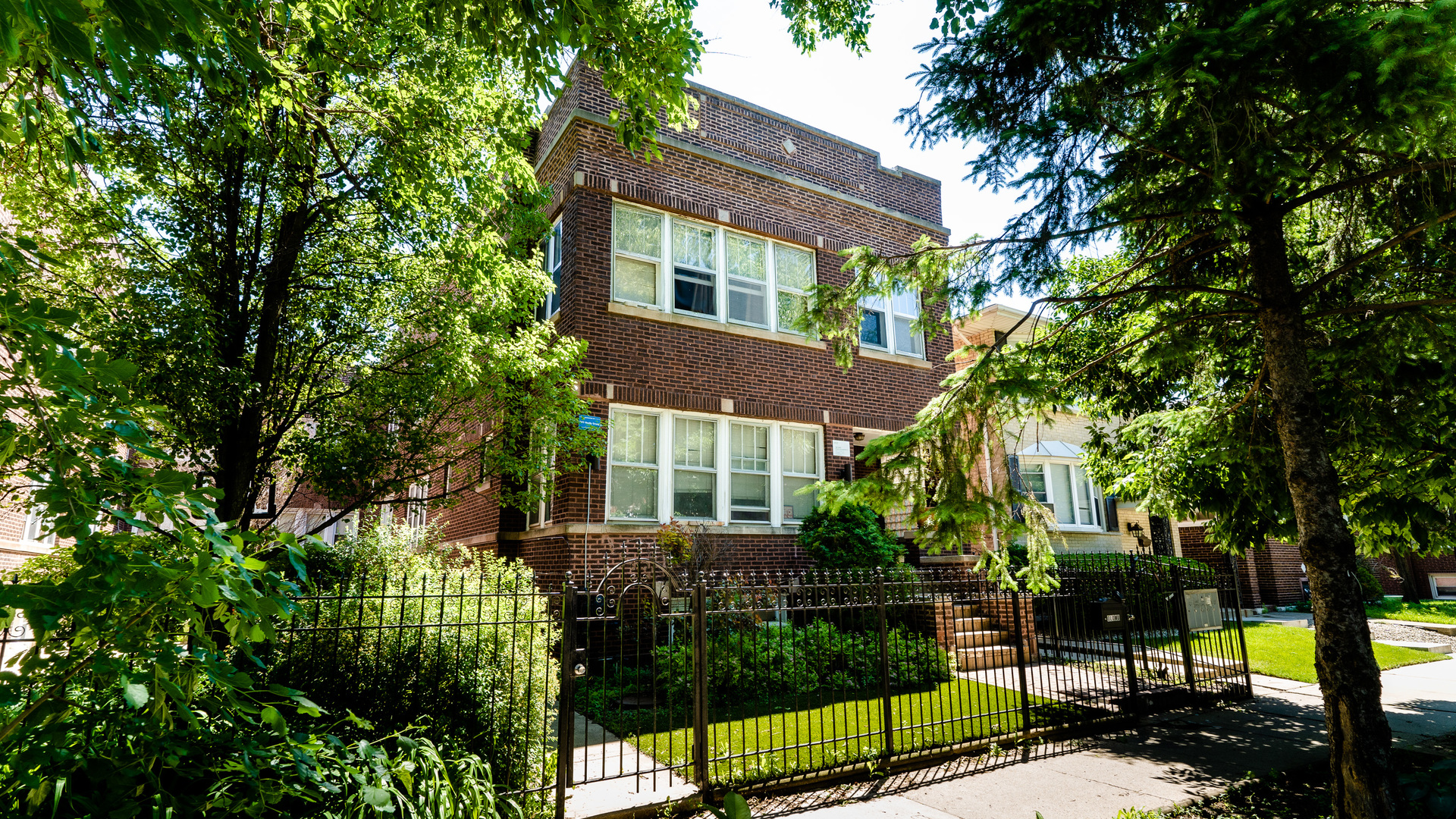 4819-21 W. Cornelia Avenue - 4819-1