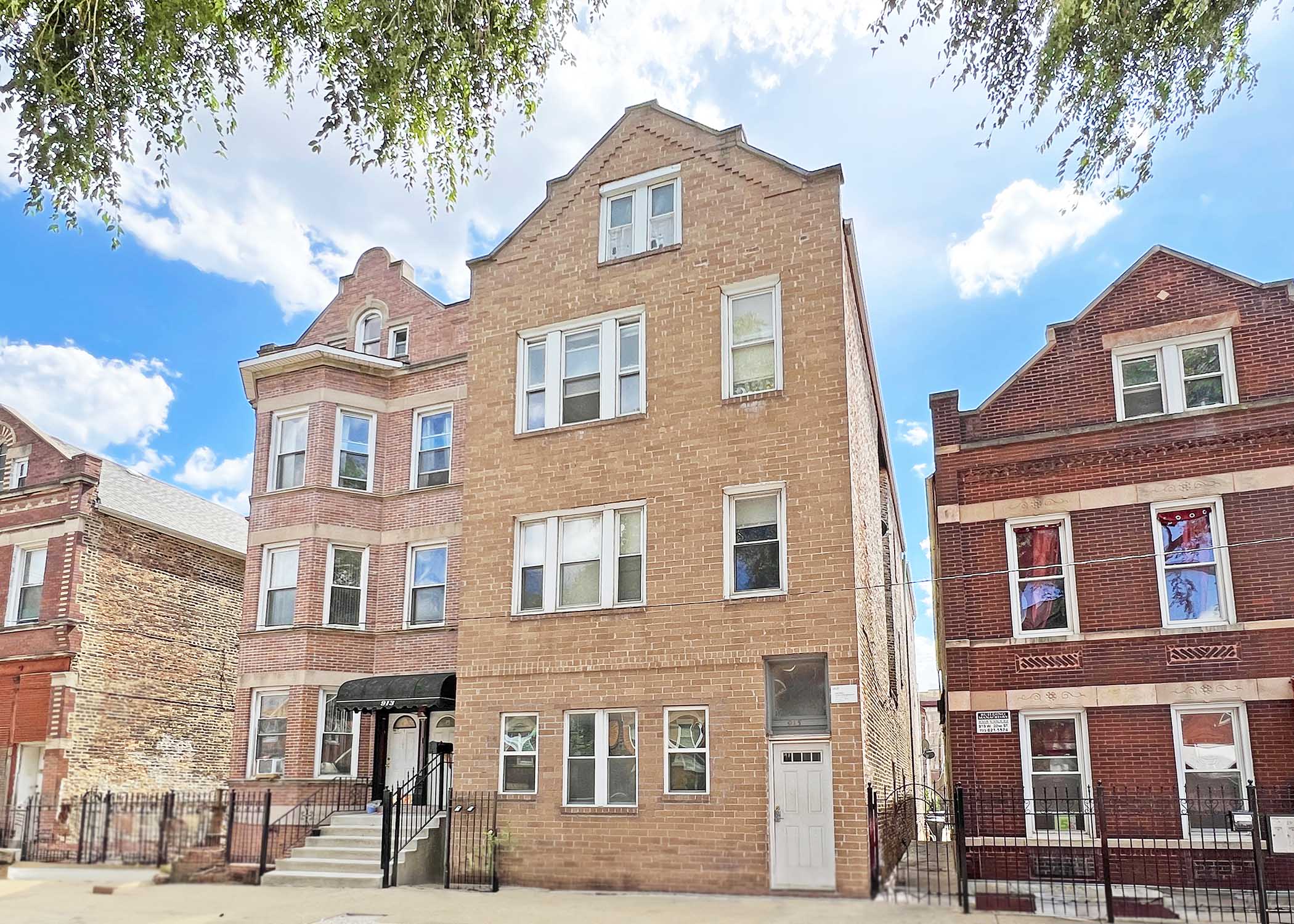 915 W. 32nd St. - 1F
